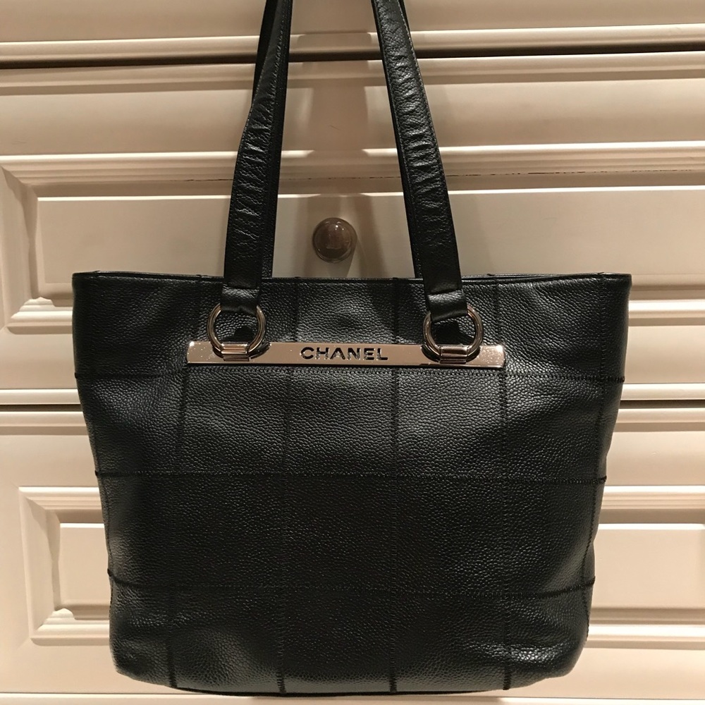 Chanel black purse